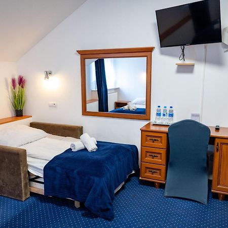 Hotel Duet Chelm Bagian luar foto