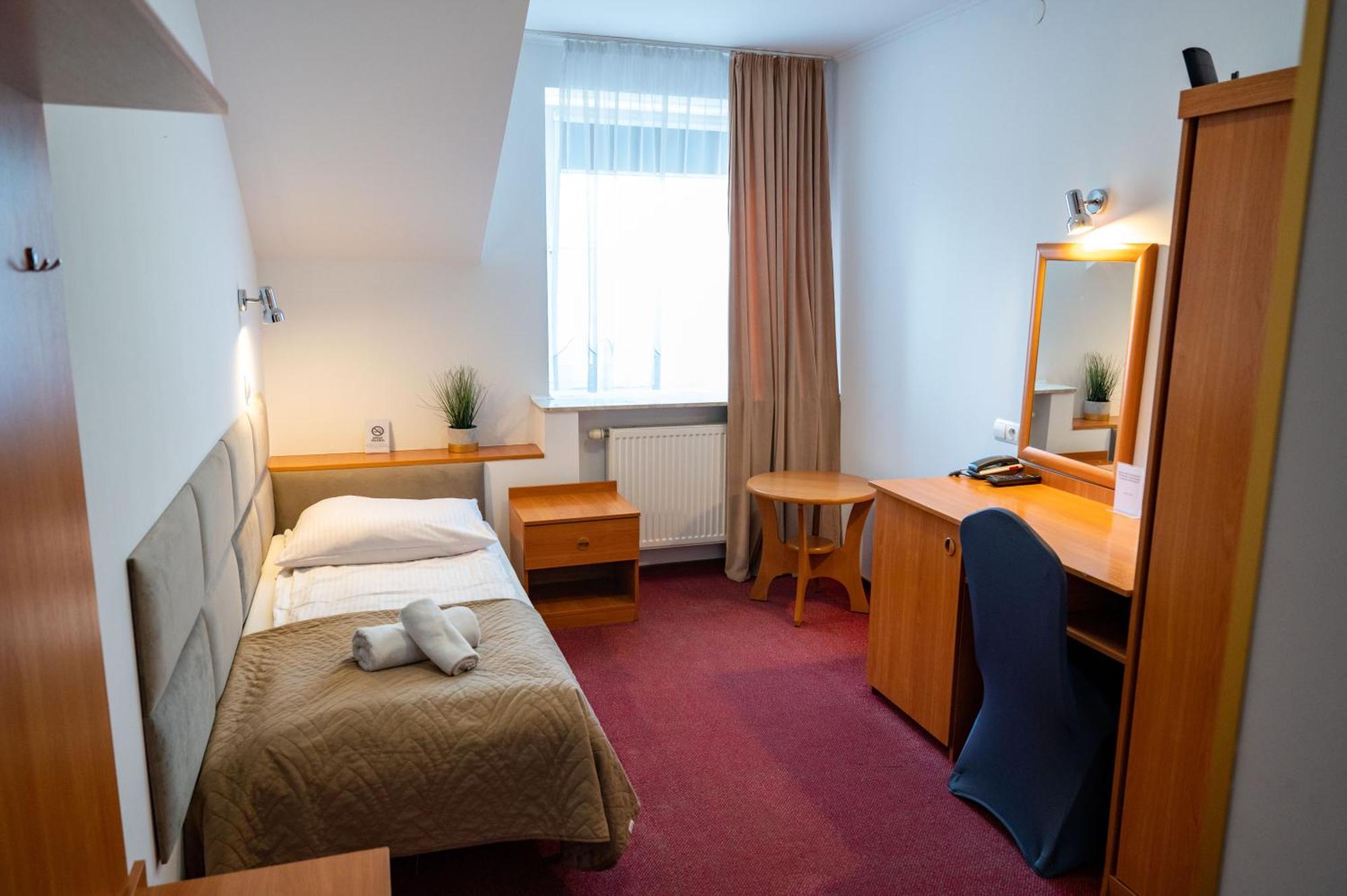 Hotel Duet Chelm Bagian luar foto