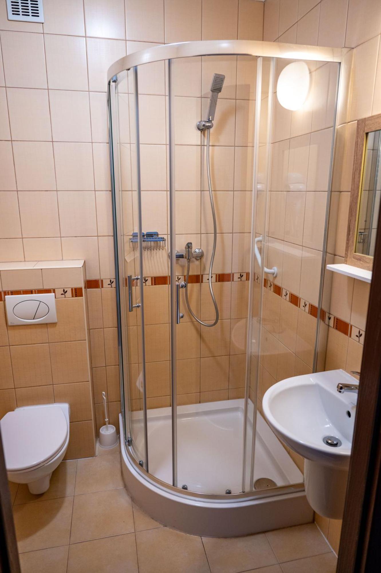 Hotel Duet Chelm Bagian luar foto