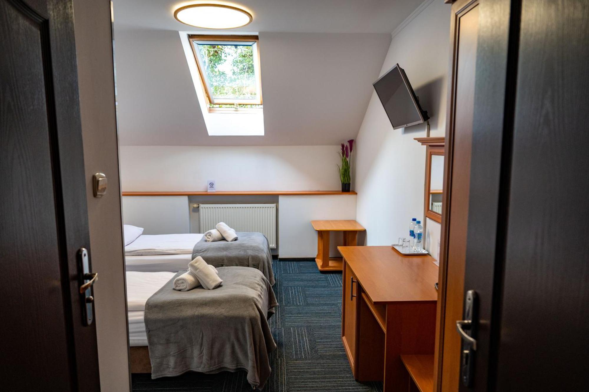 Hotel Duet Chelm Bagian luar foto