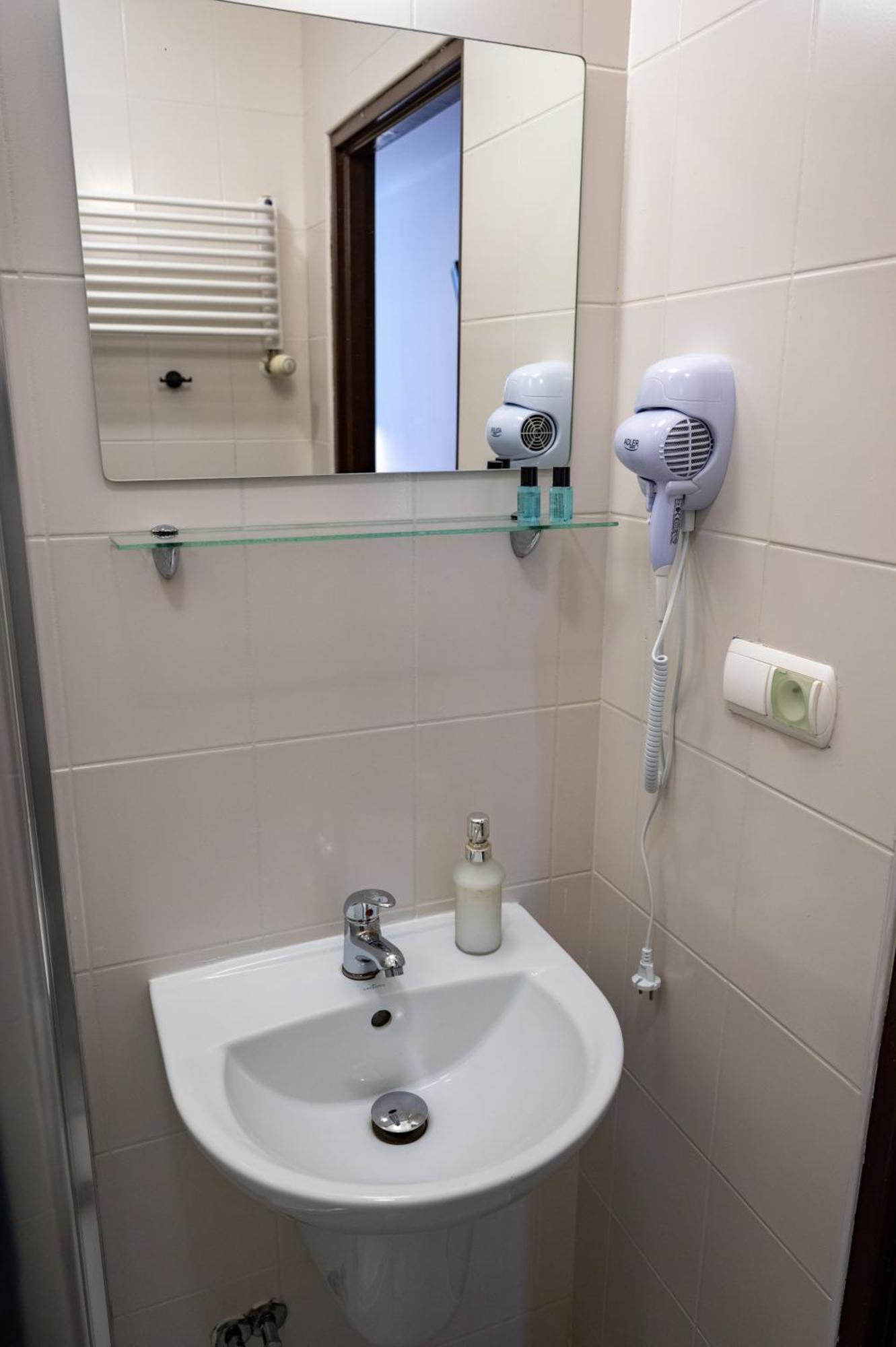 Hotel Duet Chelm Bagian luar foto