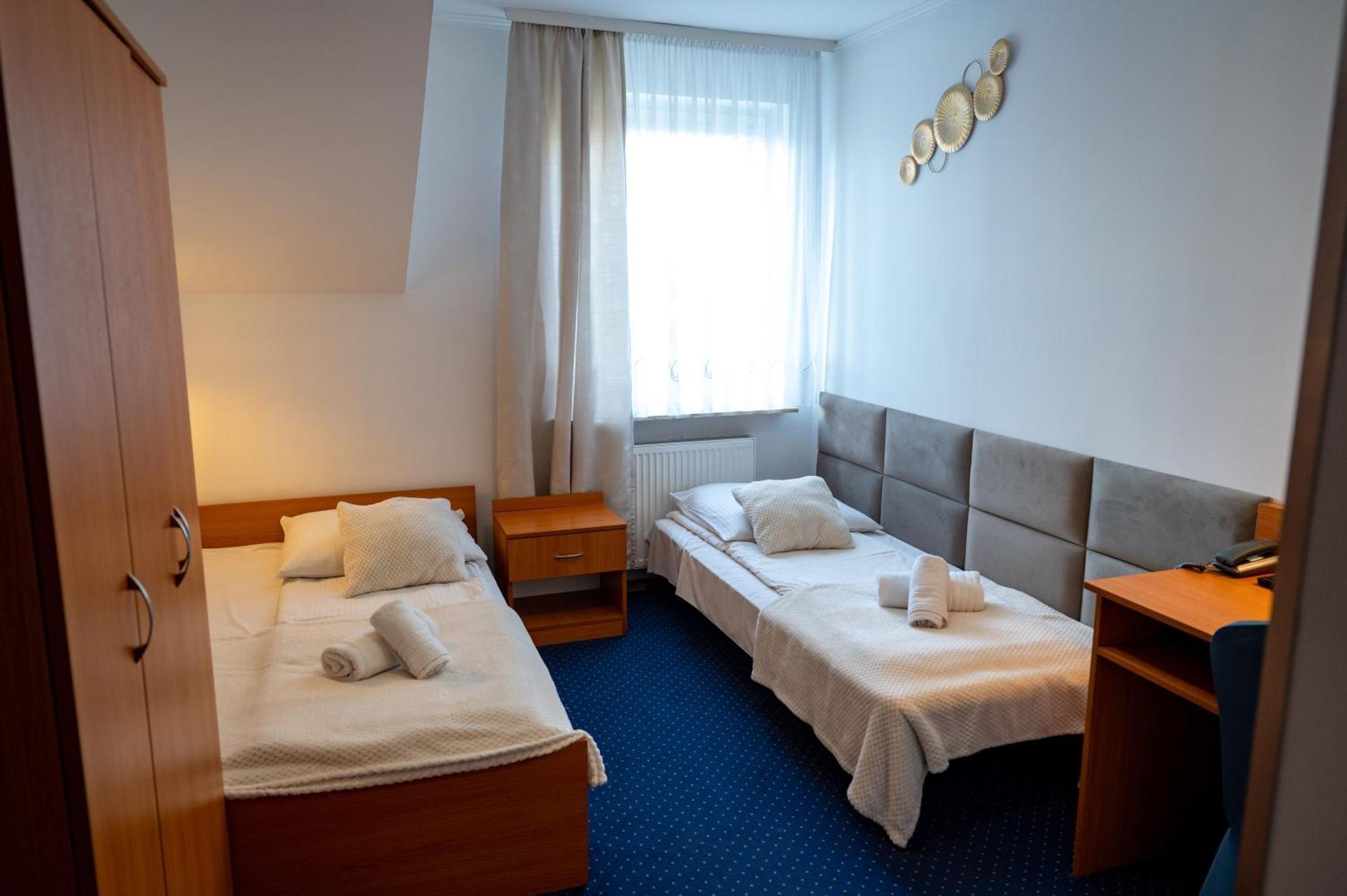 Hotel Duet Chelm Bagian luar foto