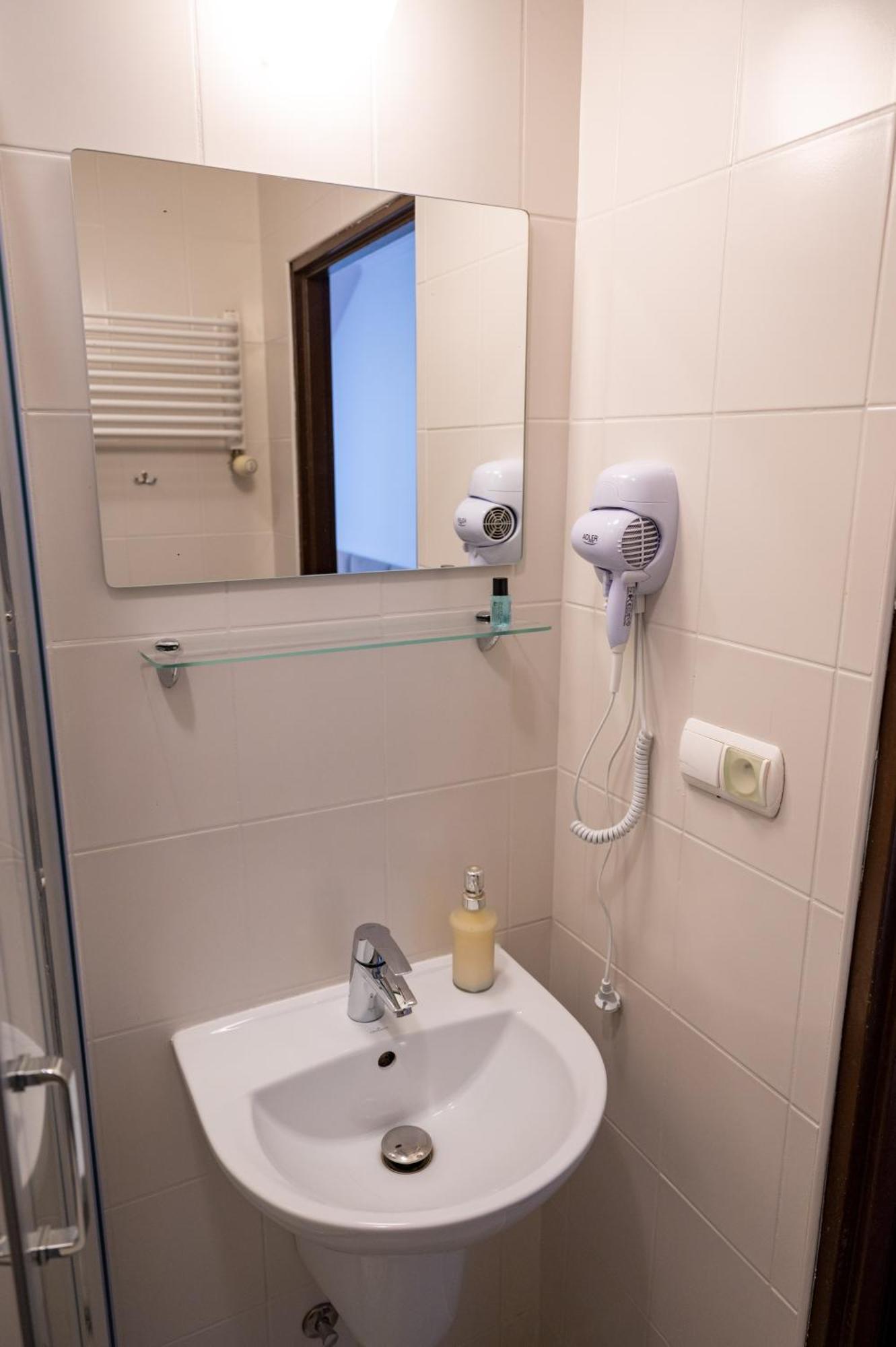 Hotel Duet Chelm Bagian luar foto